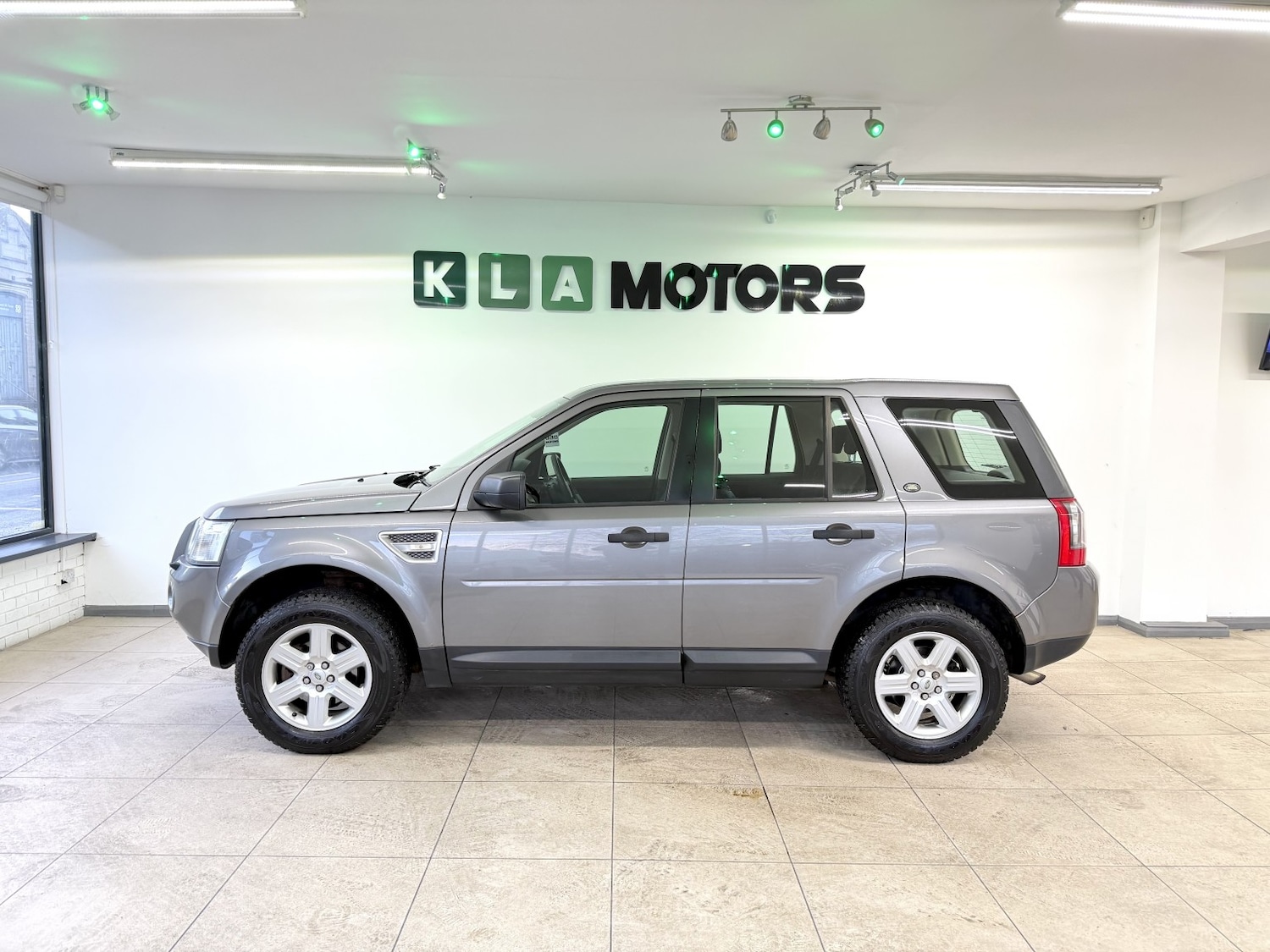 Used Land Rover Freelander 2 2010 for sale - 77118595: Photo 2