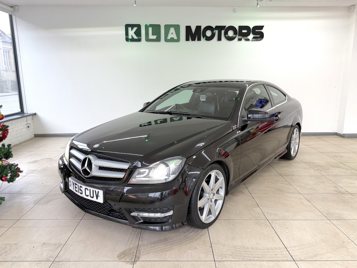 Used Mercedes-Benz C Class 2015 for sale - 76718410: Photo 1