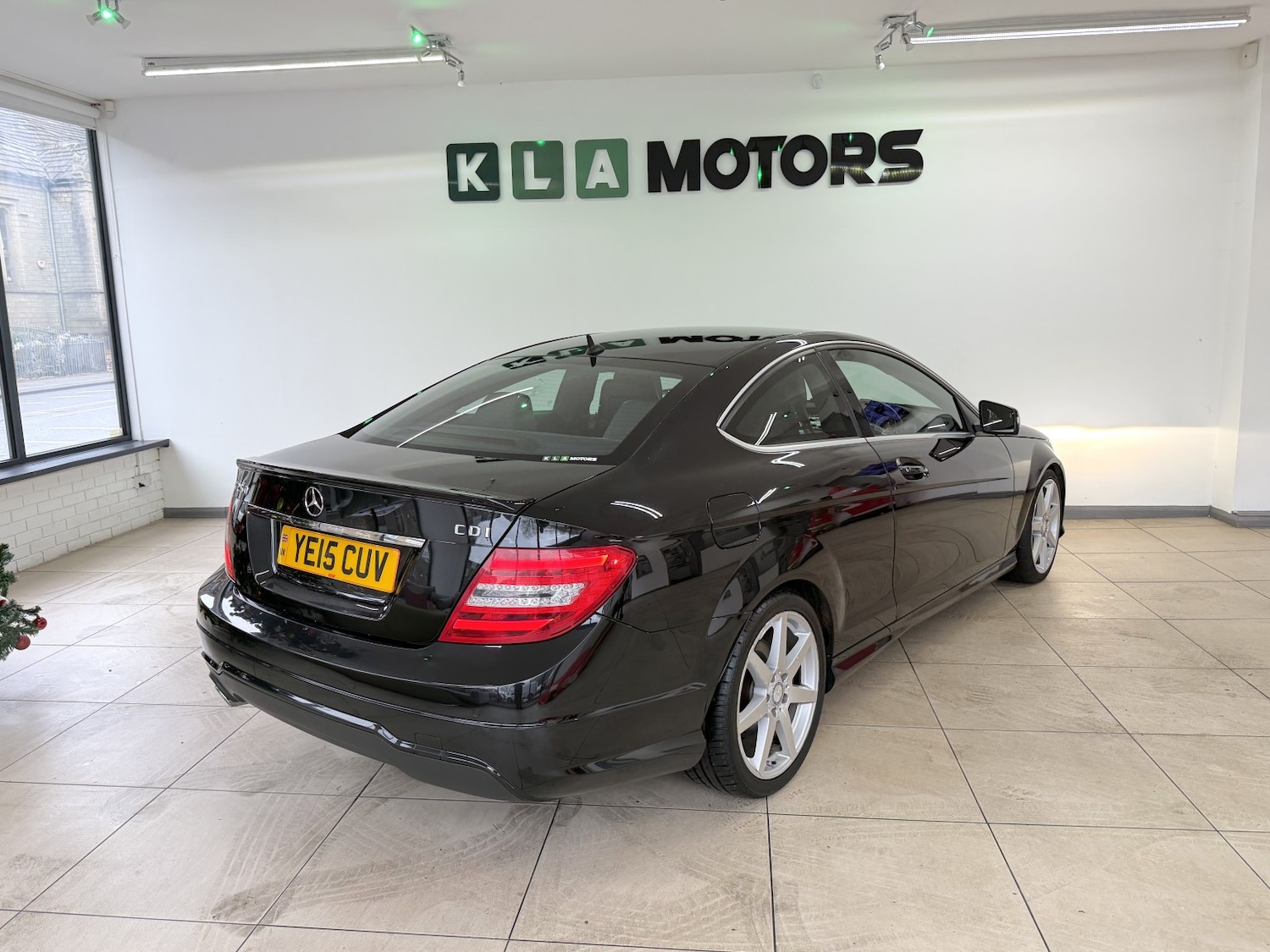 Used Mercedes-Benz C Class 2015 for sale - 76718410: Photo 5