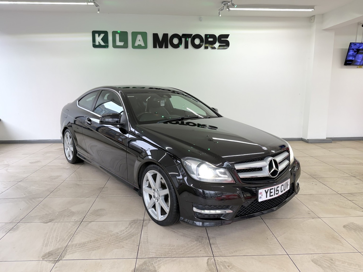 Used Mercedes-Benz C Class 2015 for sale - 76718410: Photo 7