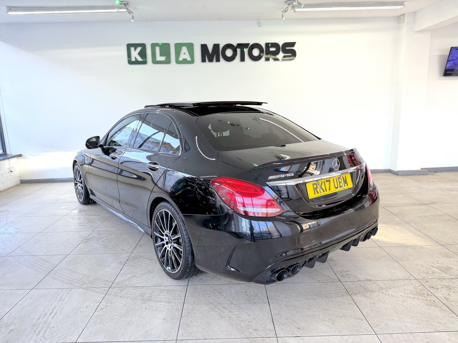 Used Mercedes-Benz C Class 2017 for sale - 77096919: Photo 4