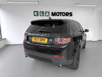 Used Land Rover Discovery Sport 2017 for sale - 79067374: Photo