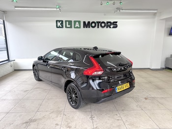 Used Volvo V40 2016 for sale - 76769631: Photo