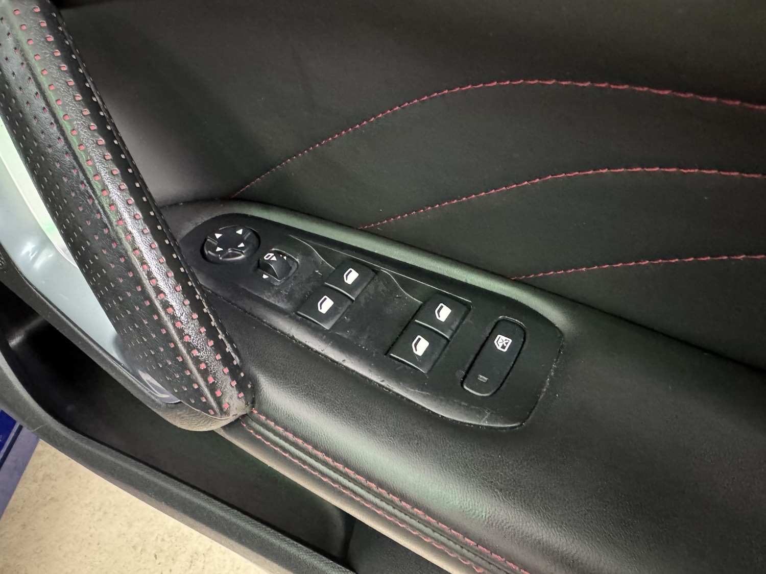 Used Peugeot 308 2017 for sale - 76299054: Photo 17