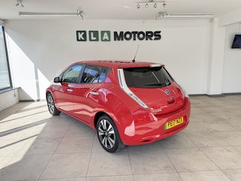 Used Nissan Leaf 2017 for sale - 76231100: Photo
