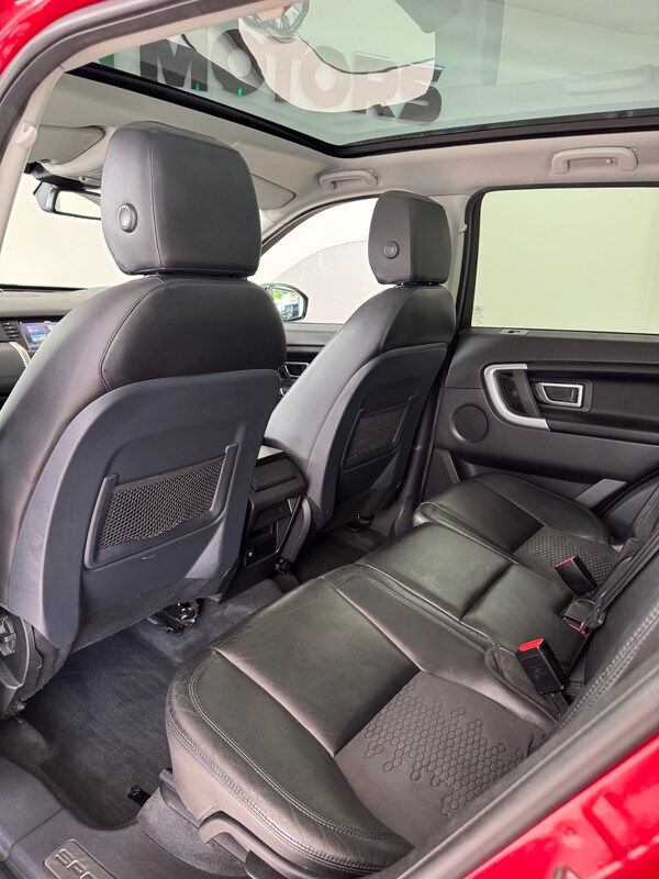 Used Land Rover Discovery Sport 2015 for sale - 75547337: Photo 15