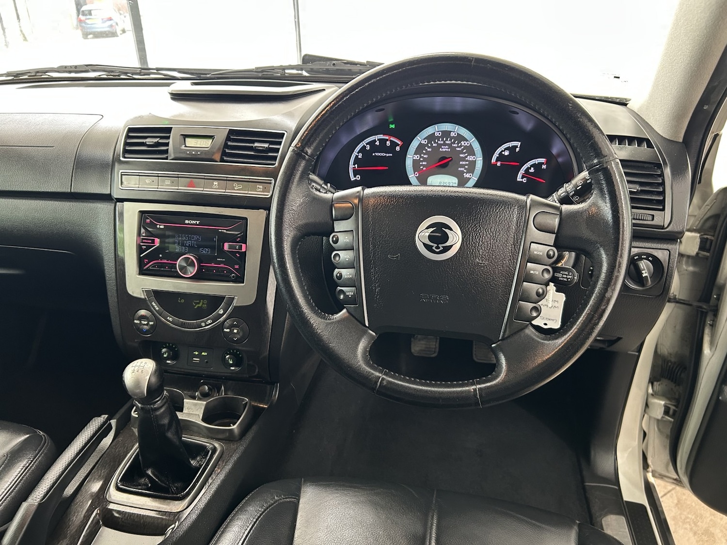 Used Ssangyong Rexton 2014 for sale - 76231101: Photo 10