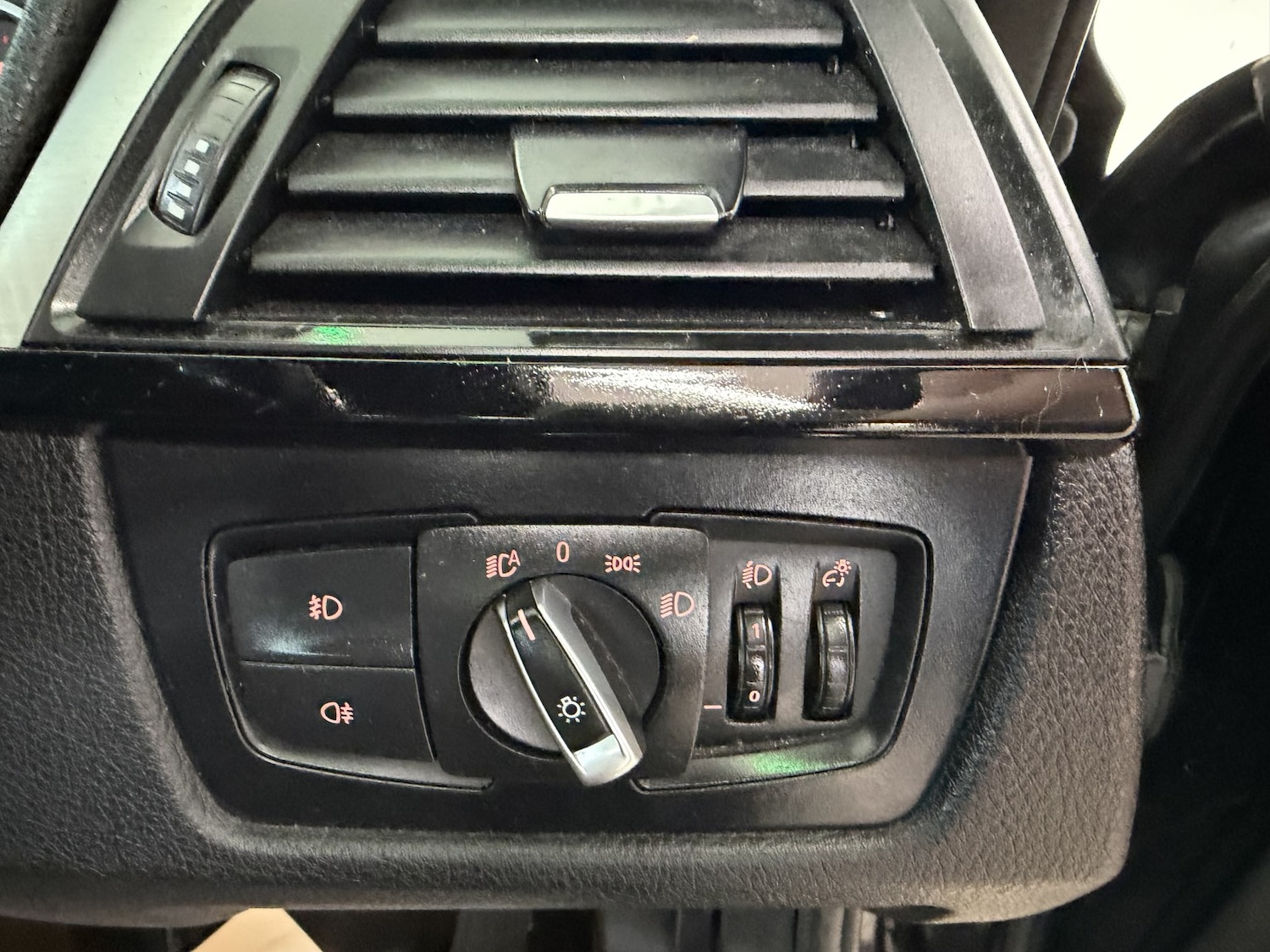 Used BMW 3 Series 2012 for sale - 76911125: Photo 18