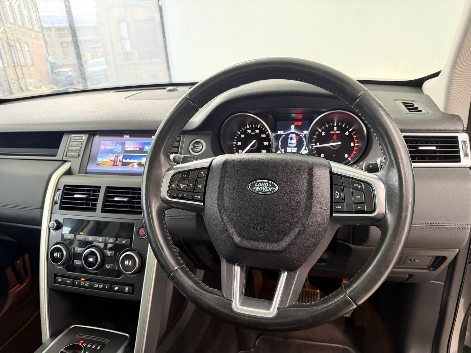 Used Land Rover Discovery Sport 2017 for sale - 77954010: Photo 10