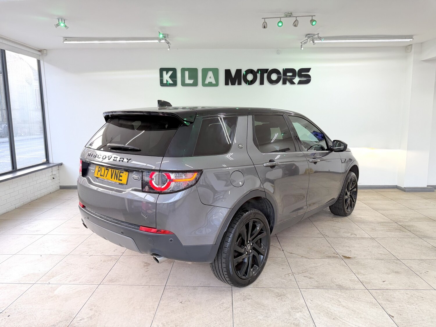 Used Land Rover Discovery Sport 2017 for sale - 77954010: Photo 5