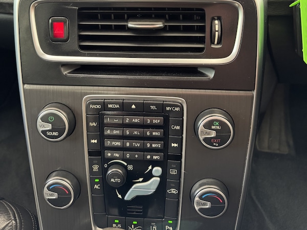 Used Volvo S60 2010 for sale - 76231099: Photo 12
