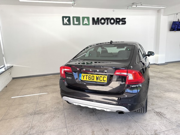 Used Volvo S60 2010 for sale - 76231099: Photo 4