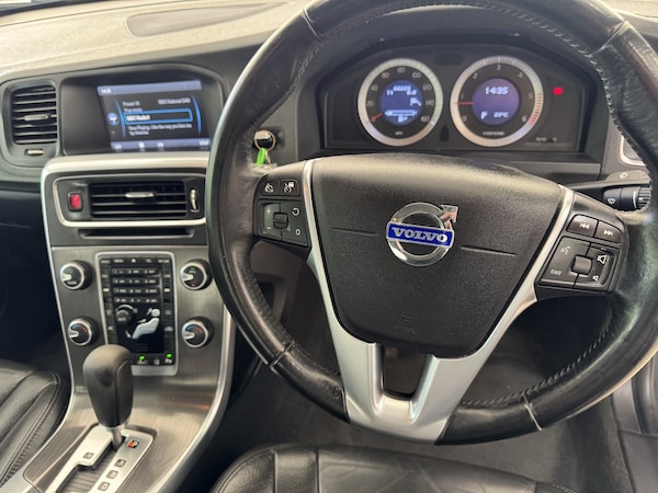 Used Volvo S60 2010 for sale - 76231099: Photo 9