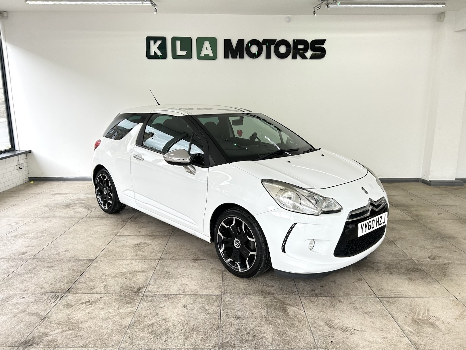 Used Citroen DS3 2010 for sale - 76231105: Photo 7