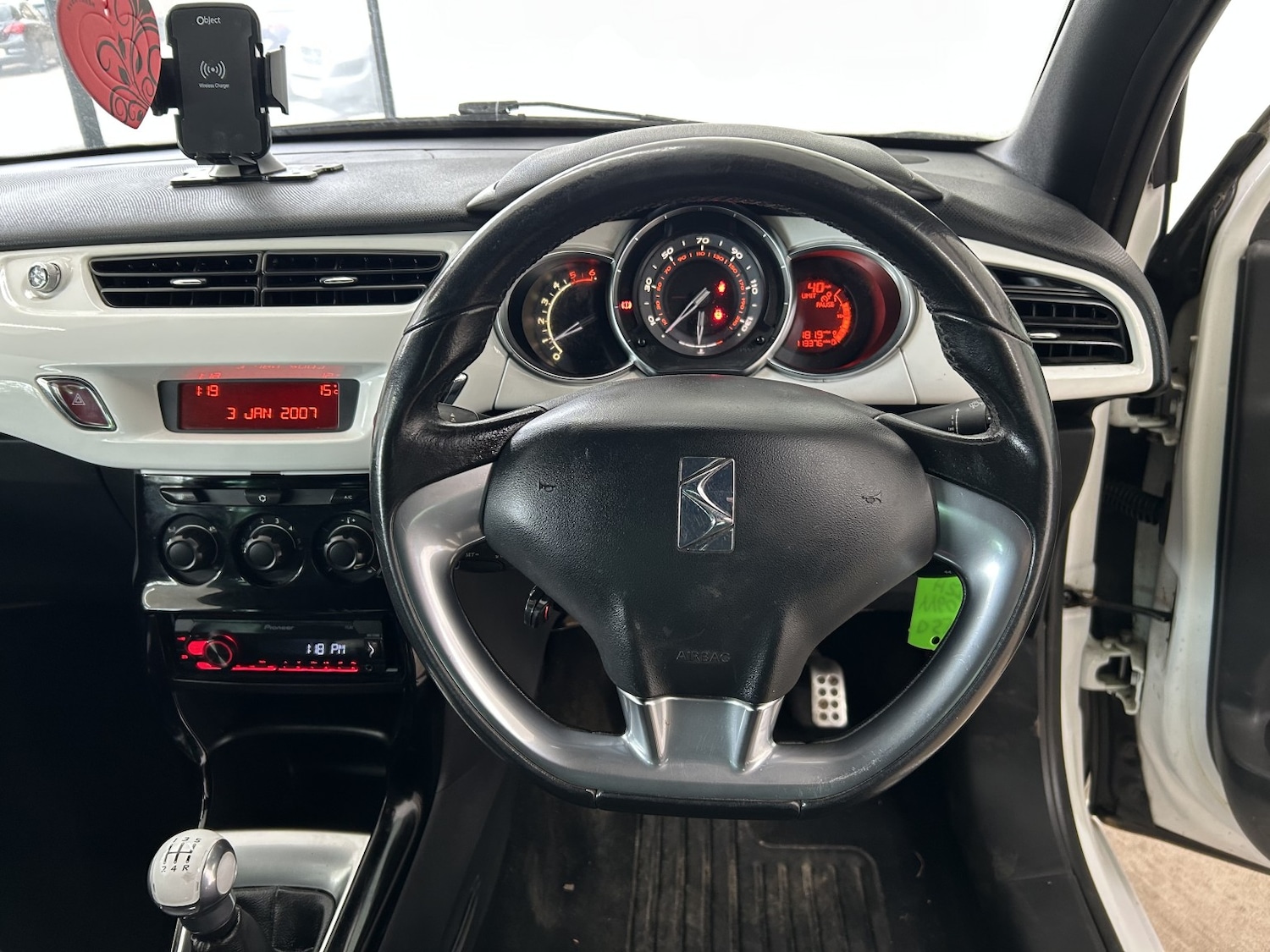 Used Citroen DS3 2010 for sale - 76231105: Photo 9