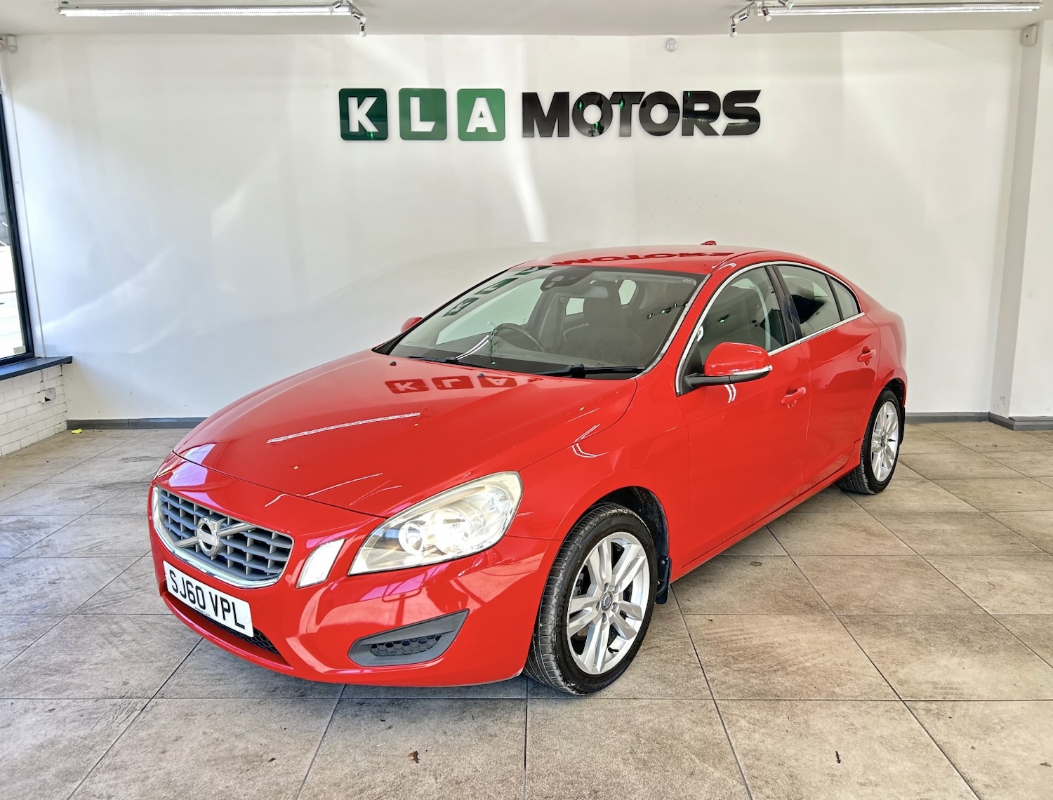Used Volvo S60 2010 for sale - 76231106: Photo 1