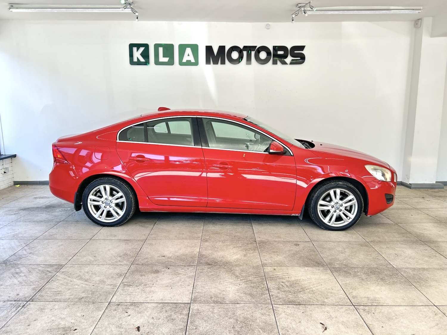 Used Volvo S60 2010 for sale - 76231106: Photo 6