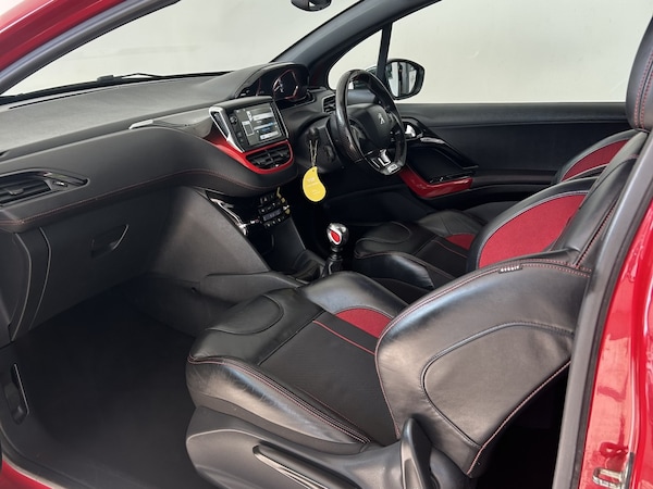 Used Peugeot 208 2013 for sale - 76231102: Photo 10