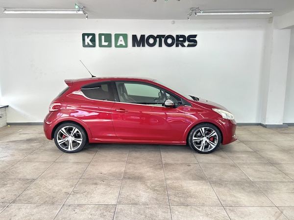 Used Peugeot 208 2013 for sale - 76231102: Photo 6