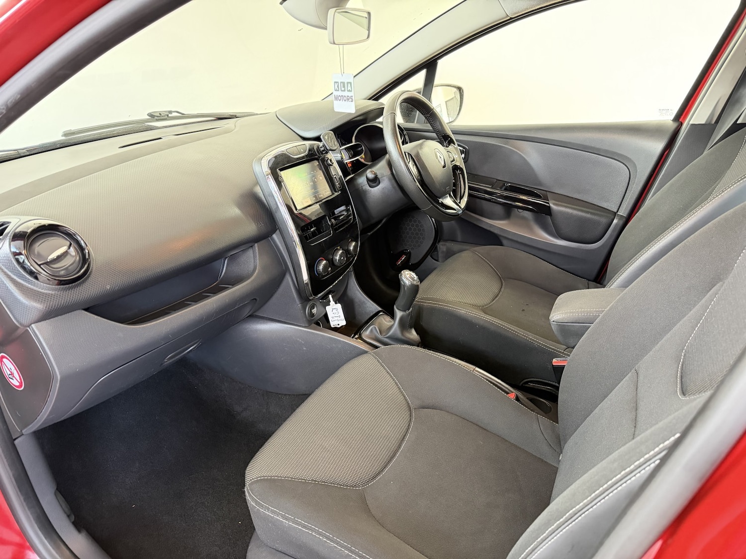 Used Renault Clio 2013 for sale - 77069119: Photo 10