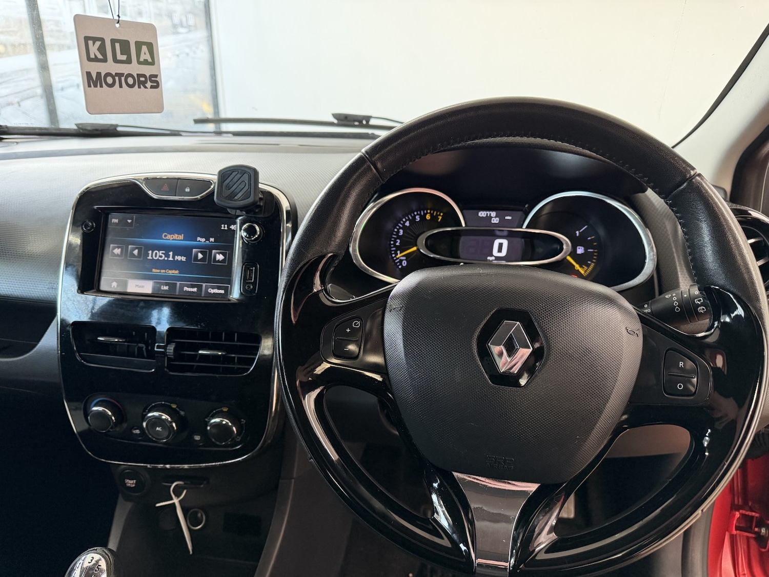 Used Renault Clio 2013 for sale - 77069119: Photo 9