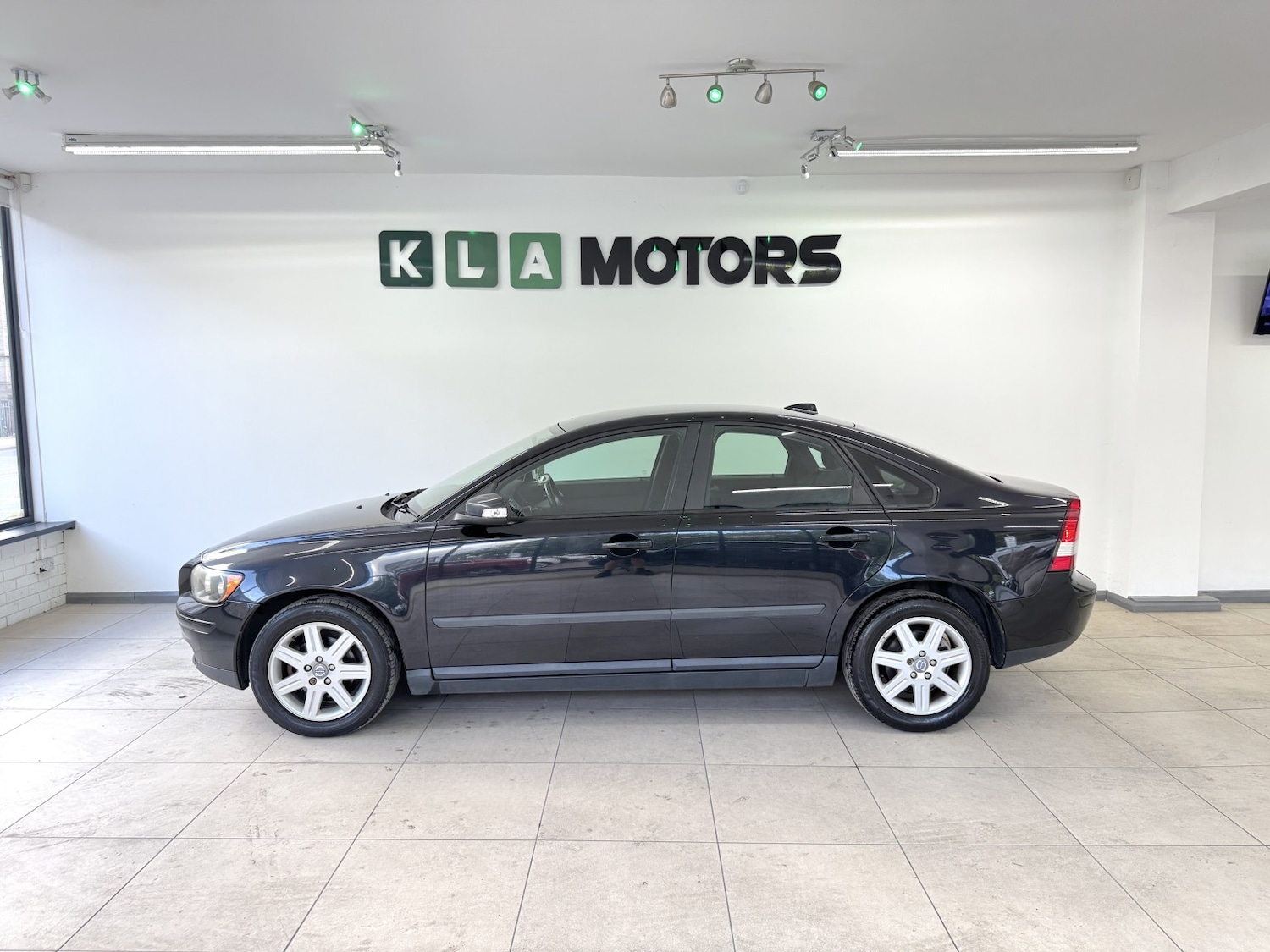 Used Volvo S40 2006 for sale - 76231087: Photo 2