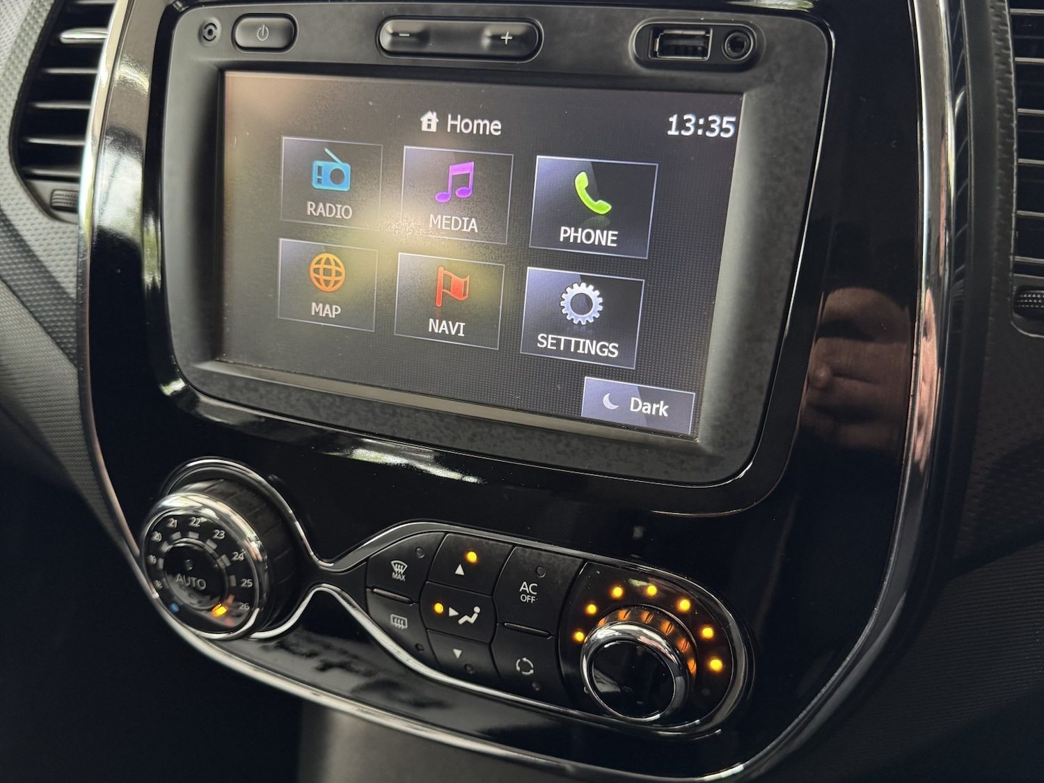 Used Renault Captur 2015 for sale - 76231093: Photo 13