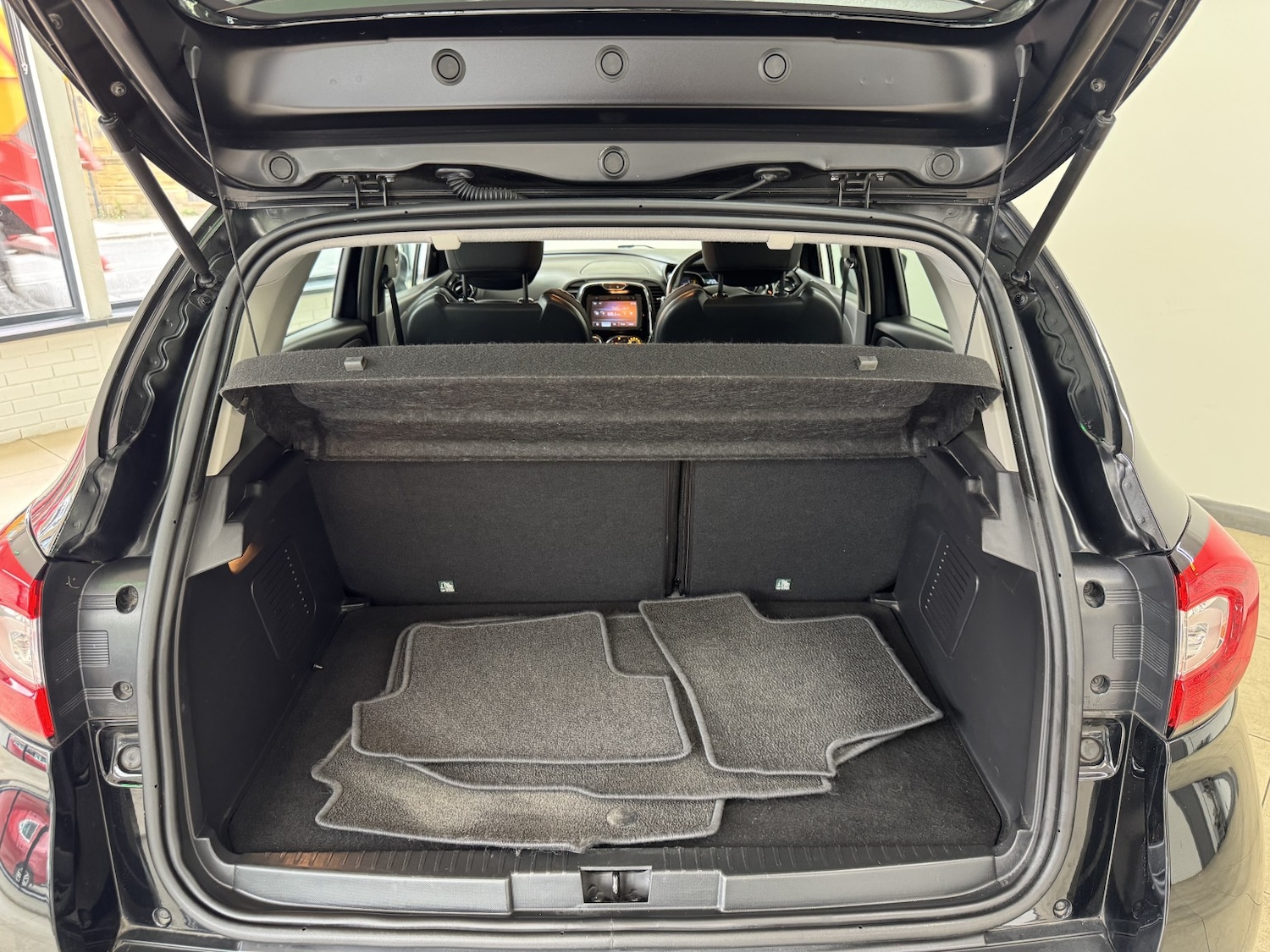 Used Renault Captur 2015 for sale - 76231093: Photo 18