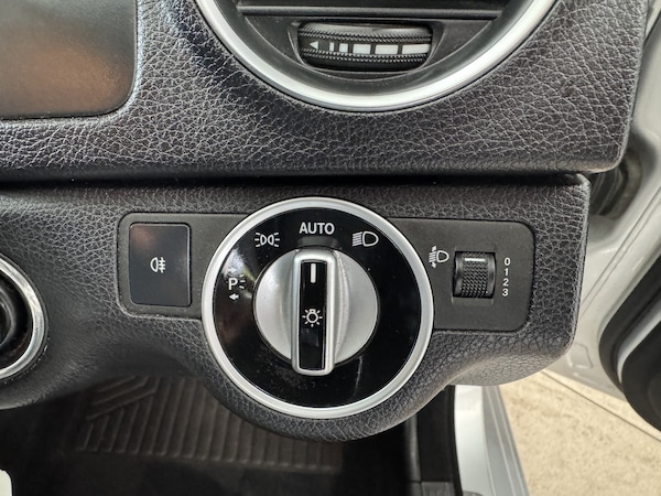 Used Mercedes-Benz C-Class 2012 for sale - 76231094: Photo 15