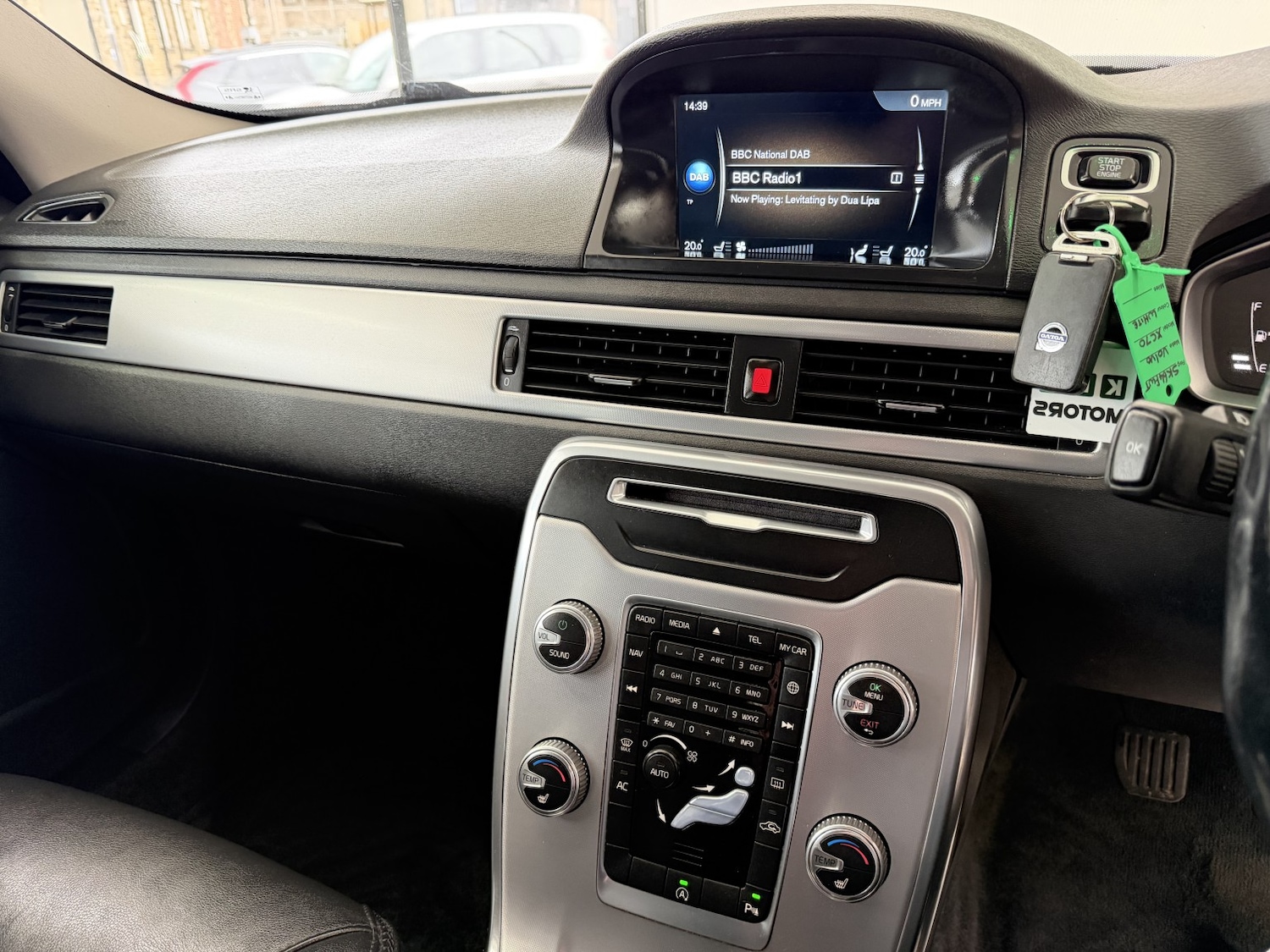 Used Volvo XC70 2014 for sale - 77774791: Photo 13