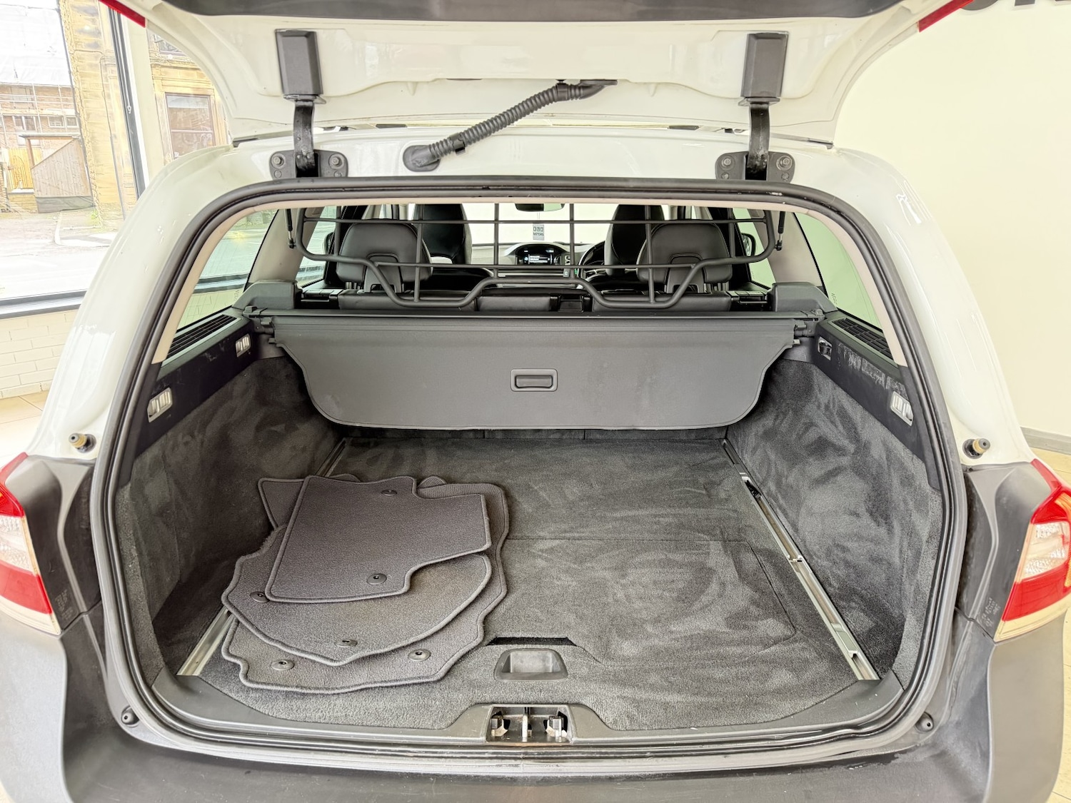 Used Volvo XC70 2014 for sale - 77774791: Photo 20