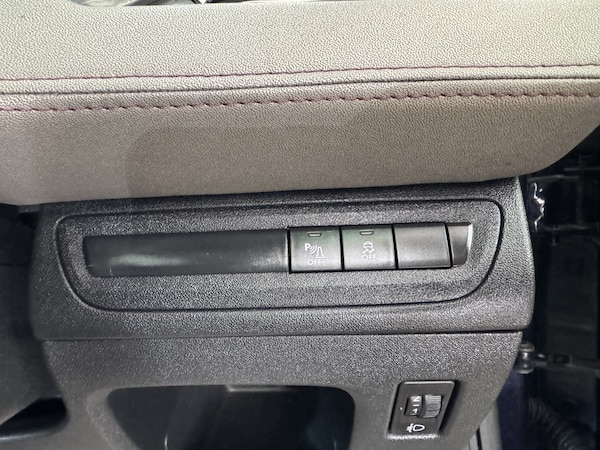 Used Peugeot 208 2013 for sale - 76231113: Photo 17