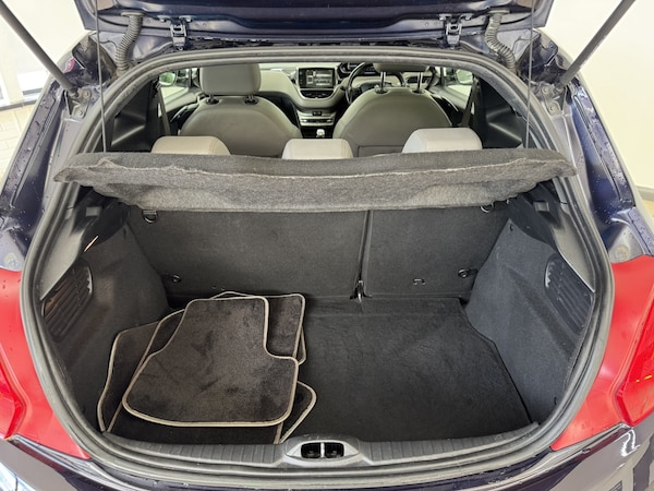 Used Peugeot 208 2013 for sale - 76231113: Photo 19