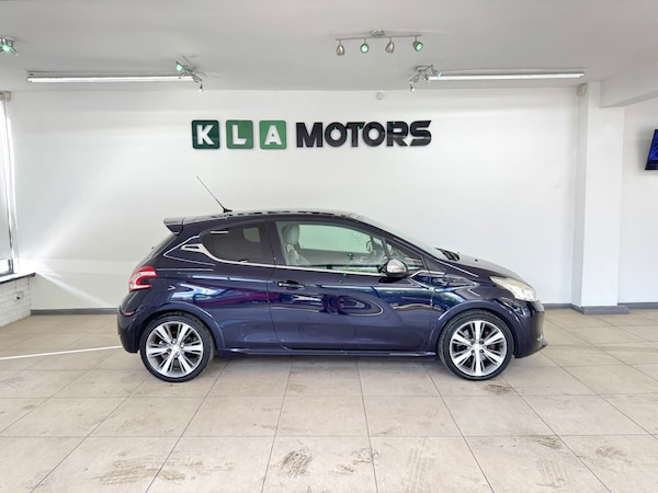 Used Peugeot 208 2013 for sale - 76231113: Photo 6
