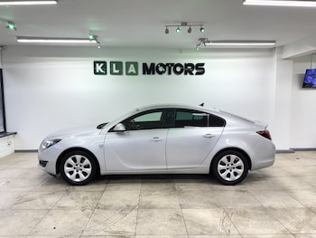 Used Vauxhall Insignia 2016 for sale - 76231114: Photo 2
