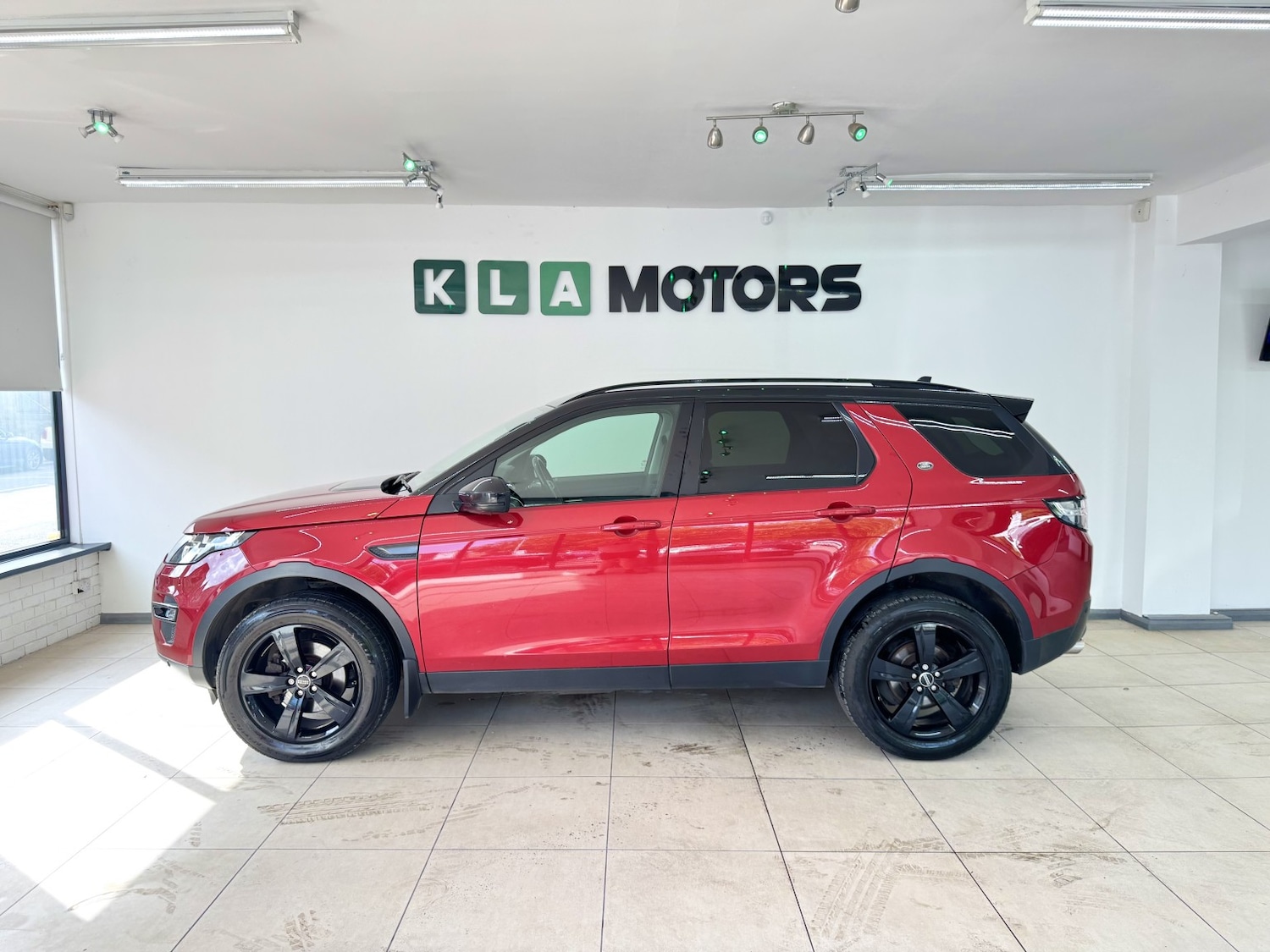 Used Land Rover Discovery Sport 2015 for sale - 76231107: Photo 2