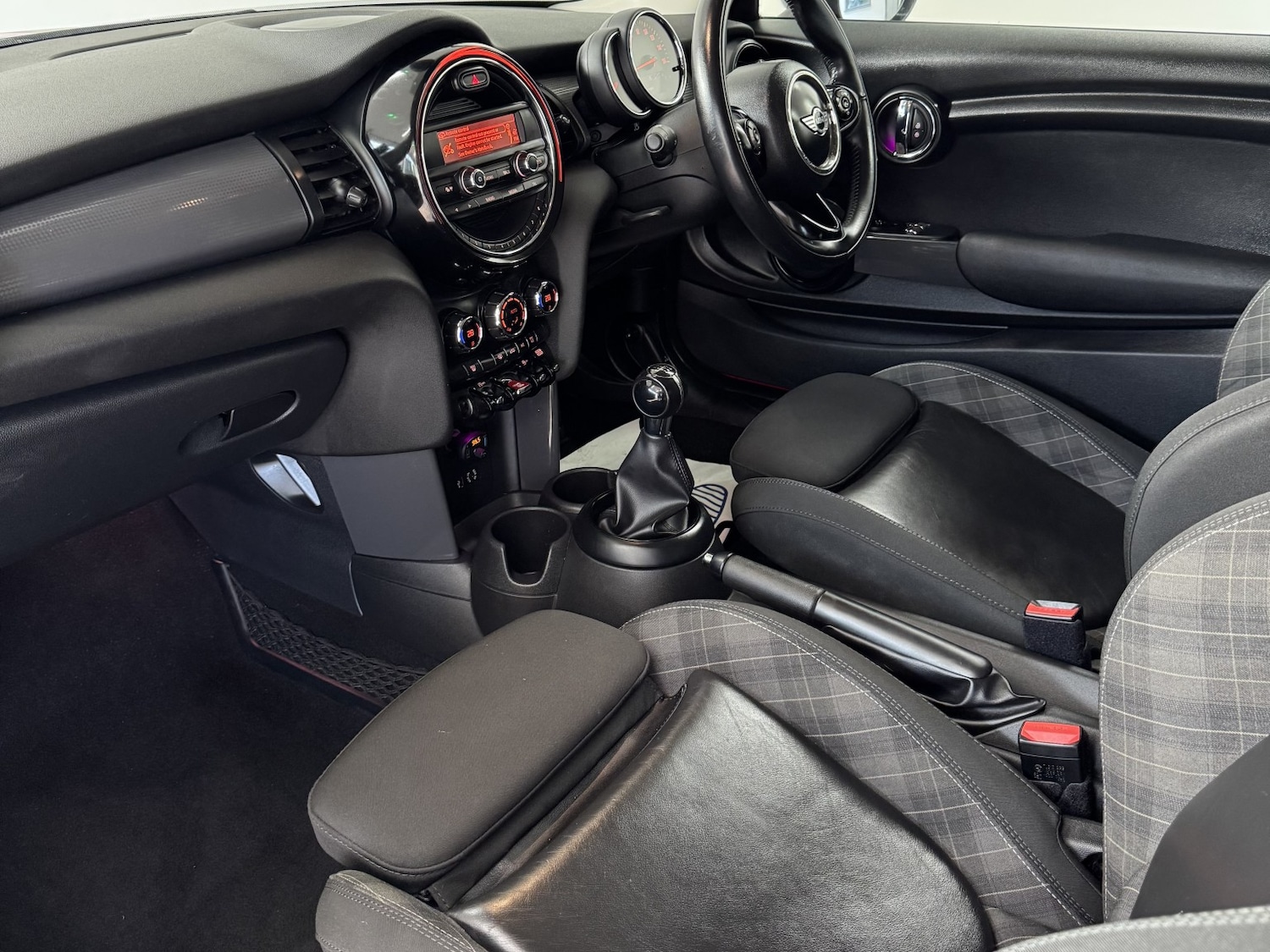 Used MINI Hatch 2017 for sale - 76231112: Photo 10