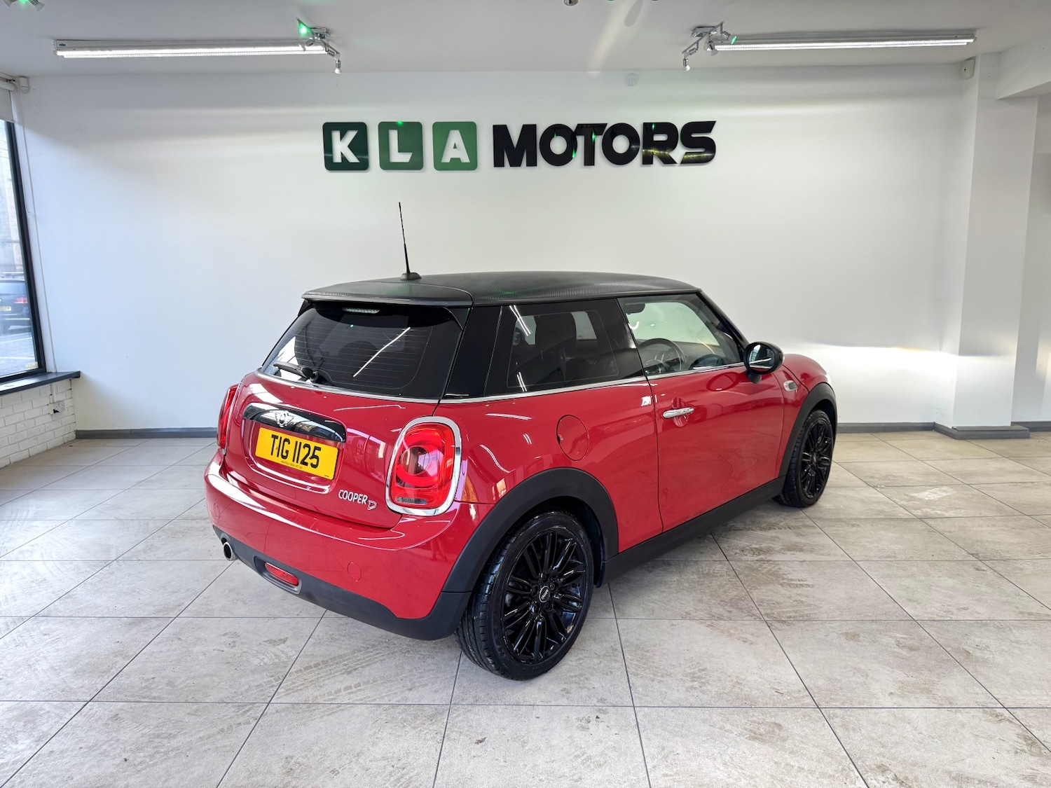 Used MINI Hatch 2017 for sale - 76231112: Photo 5
