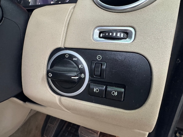 Used Land Rover Discovery 2010 for sale - 76184541: Photo 13