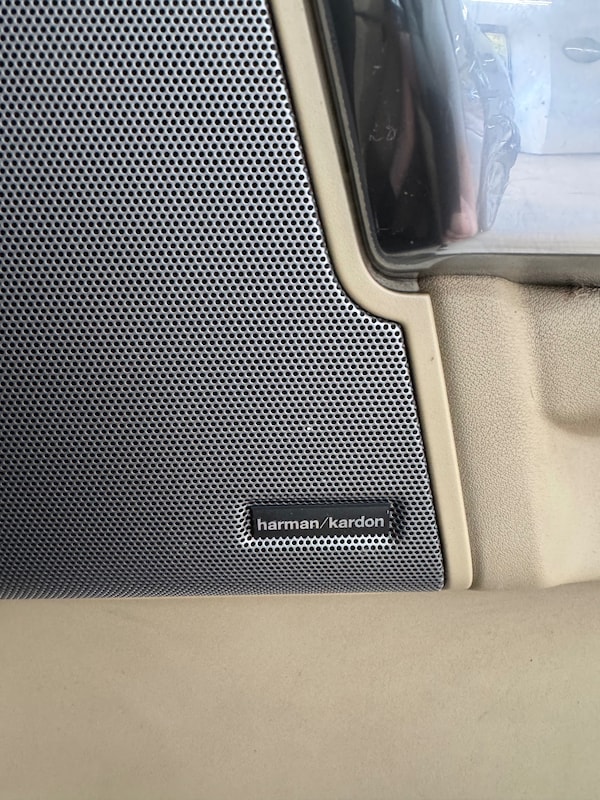 Used Land Rover Discovery 2010 for sale - 76184541: Photo 14