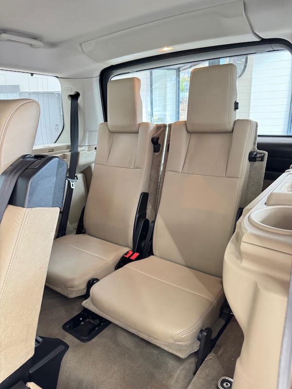Used Land Rover Discovery 2010 for sale - 76184541: Photo 18