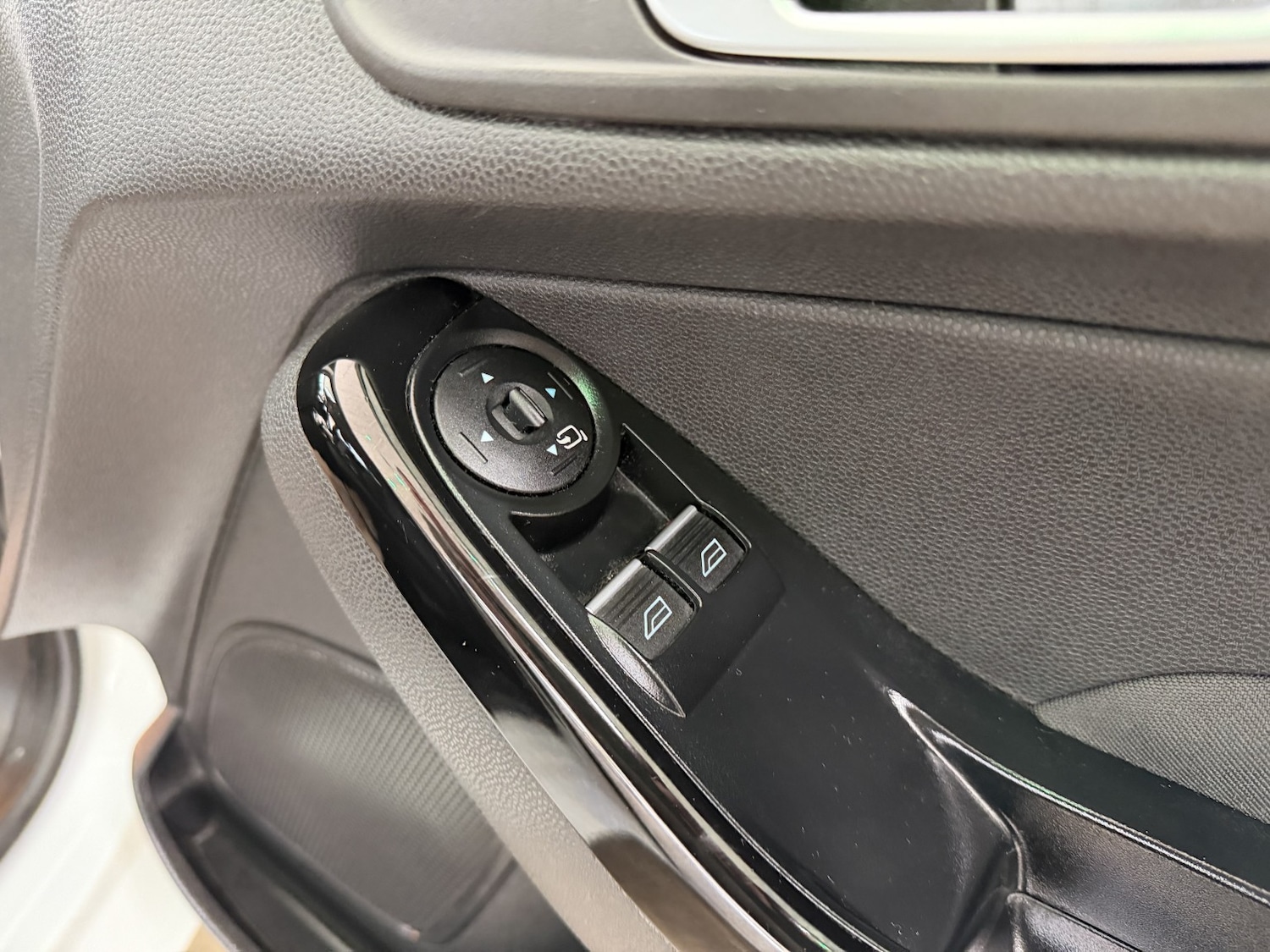 Used Ford Fiesta 2015 for sale - 78031674: Photo 16