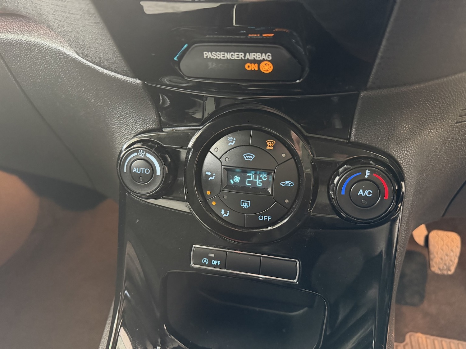 Used Ford Fiesta 2015 for sale - 78031674: Photo 17