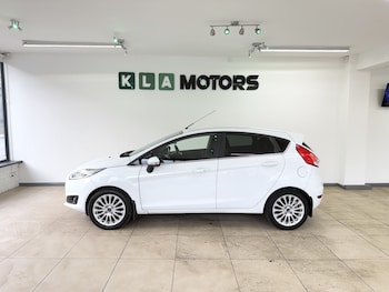 Used Ford Fiesta 2015 for sale - 78031674: Photo