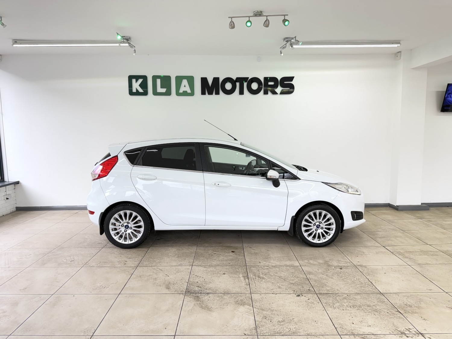 Used Ford Fiesta 2015 for sale - 78031674: Photo 6