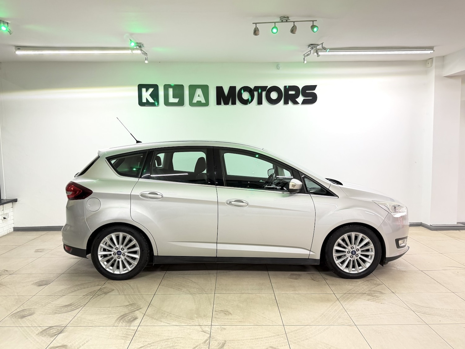 Used Ford C-Max 2016 for sale - 77228224: Photo 6