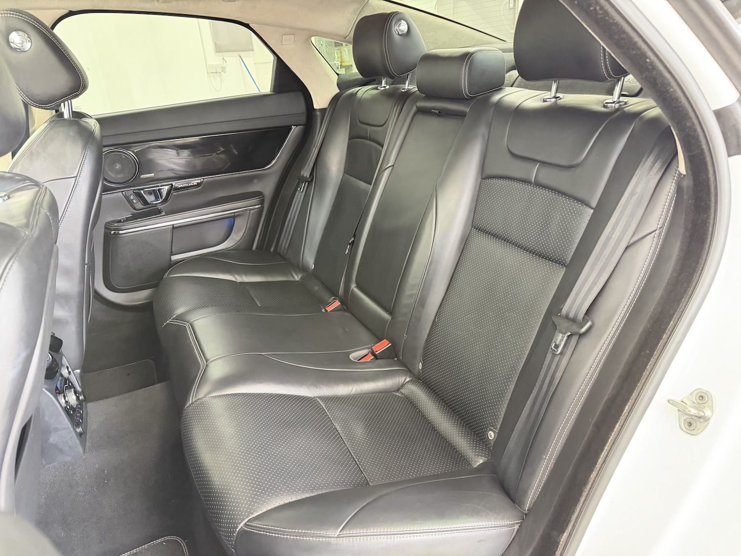 Used Jaguar XJ 2014 for sale - 77483683: Photo 24