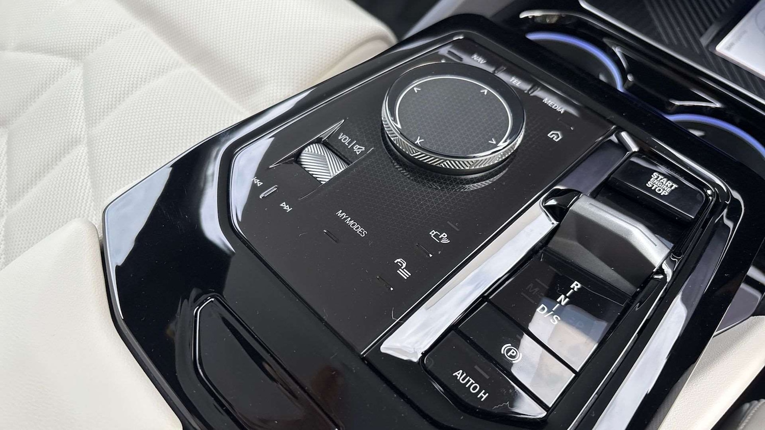 Used BMW 5 Series 2025 for sale - 76218240: Photo 12