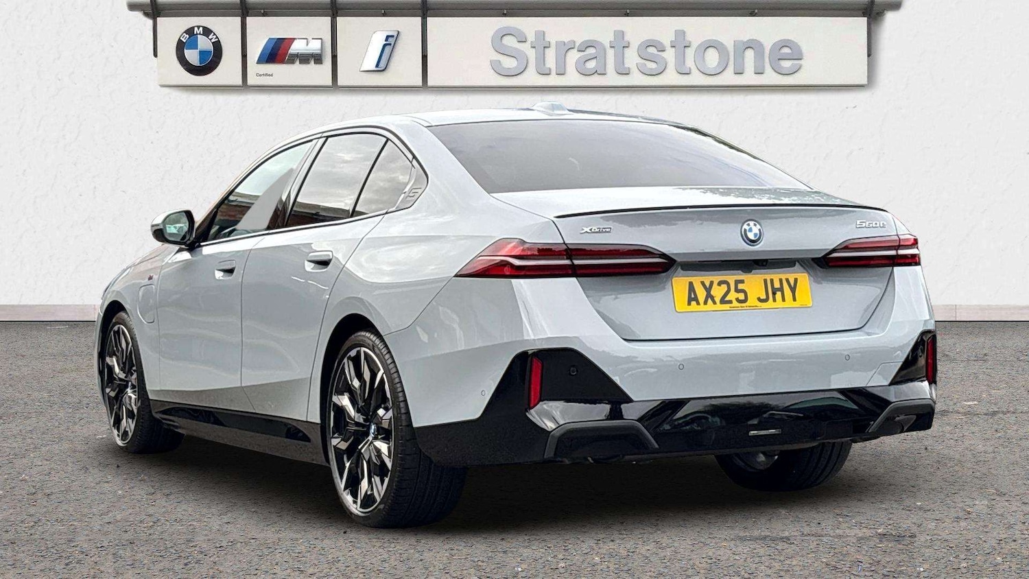 Used BMW 5 Series 2025 for sale - 76218240: Photo 2