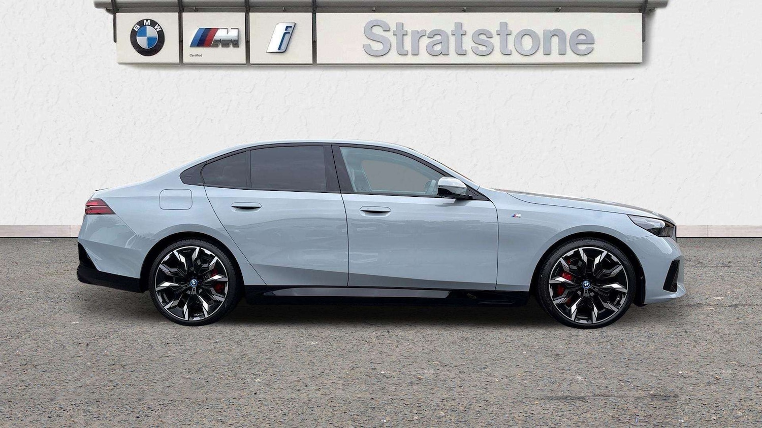 Used BMW 5 Series 2025 for sale - 76218240: Photo 4